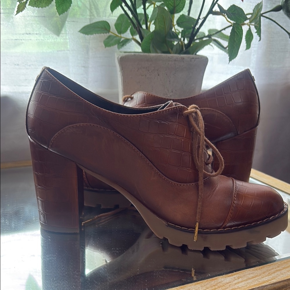 Brown Leather Block Heel Oxford Shoes